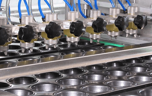 industrial Cup Cake Production Line: From Servo Depositing to Packaging - 100KG/H 200KG/H 300KG/H 400KG/H 800KG/H 9 industrial Cup Cake Production Line: From Servo Depositing to Packaging - 100KG/H 200KG/H 300KG/H 400KG/H 800KG/H - Image 9